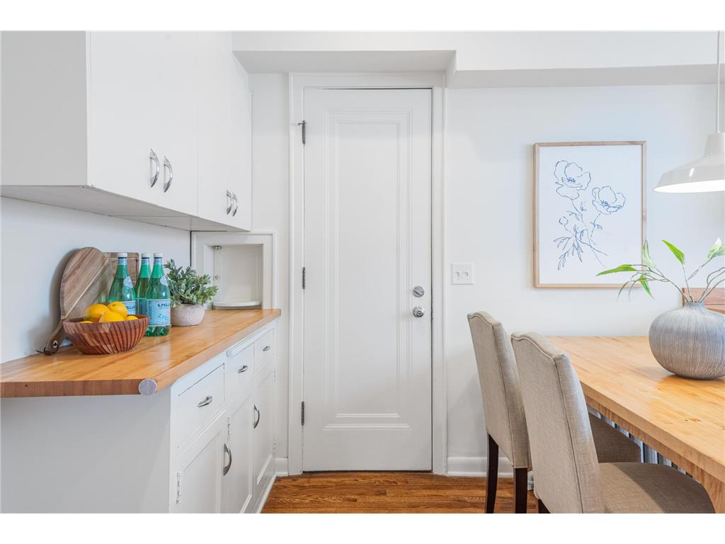 1621 W 25th Street Minneapolis MN 55405 6788649 image27