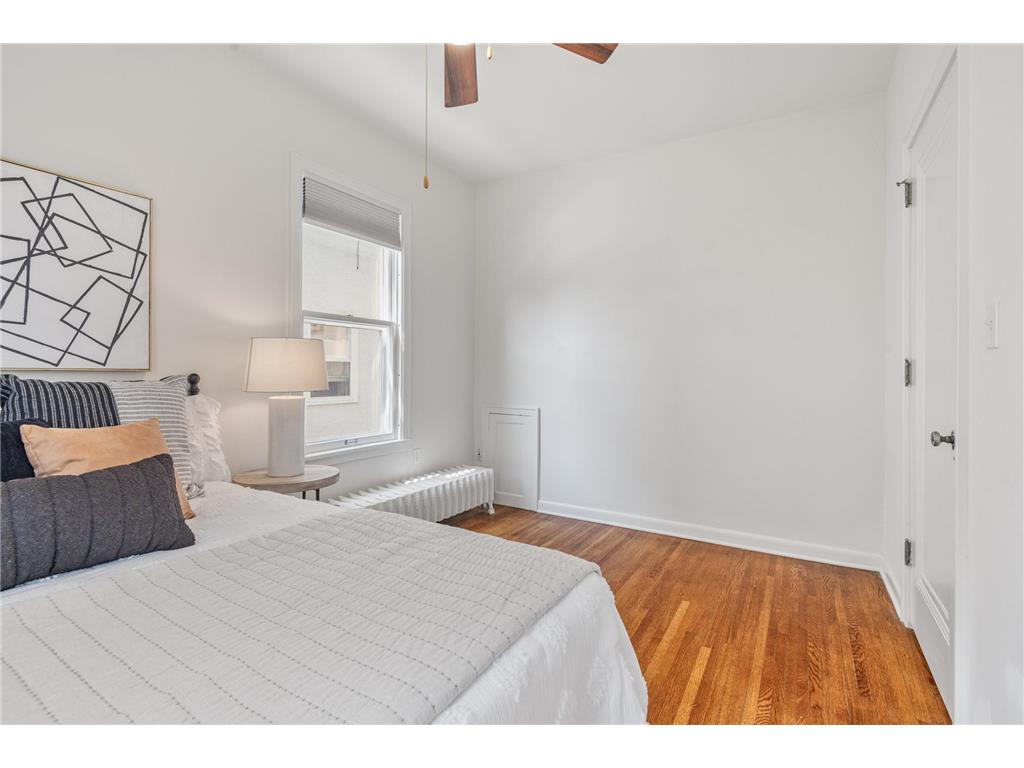 1621 W 25th Street Minneapolis MN 55405 6788649 image32