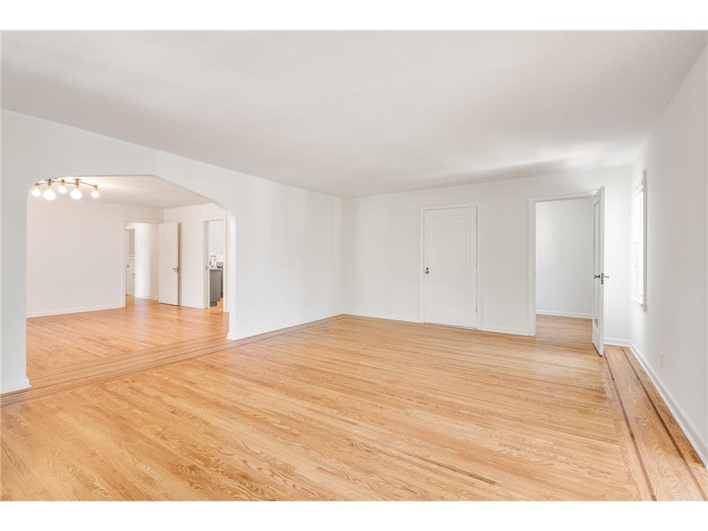 1621 W 25th Street Minneapolis MN 55405 6788649 image41