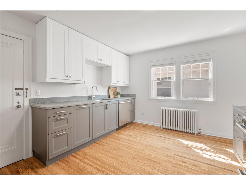 1621 W 25th Street Minneapolis MN 55405 6788649 image56