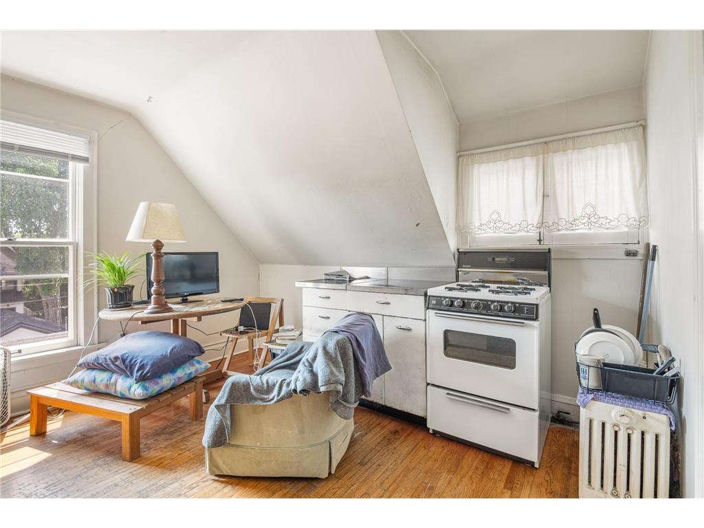 1621 W 25th Street Minneapolis MN 55405 6788649 image73