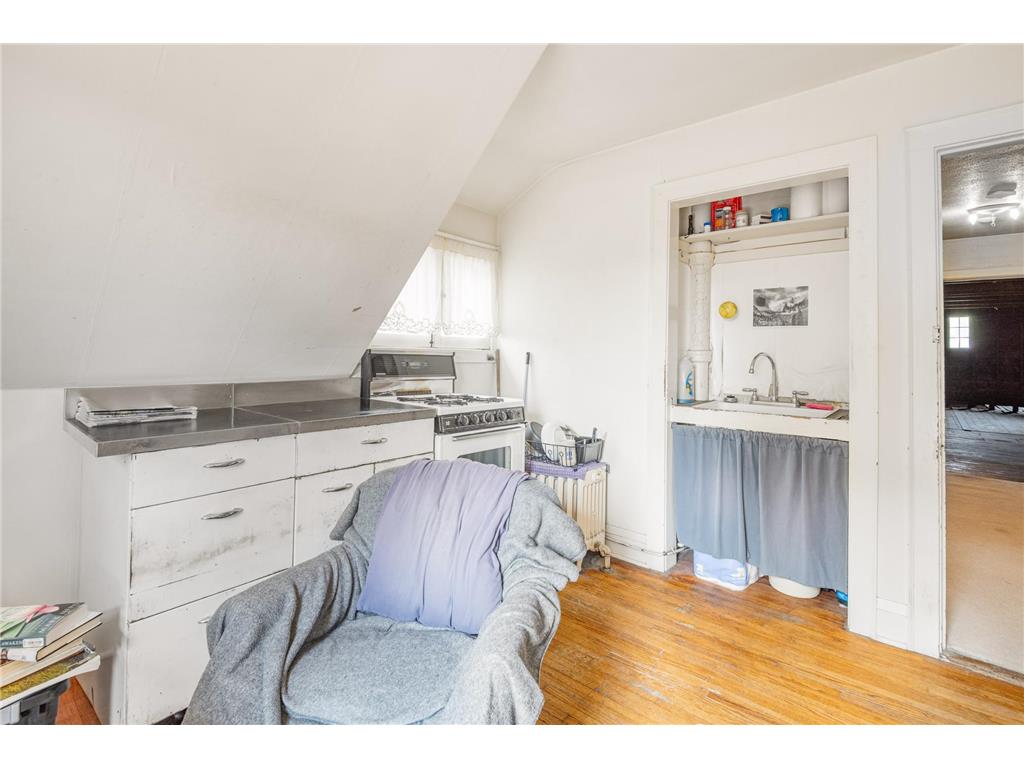 1621 W 25th Street Minneapolis MN 55405 6788649 image74