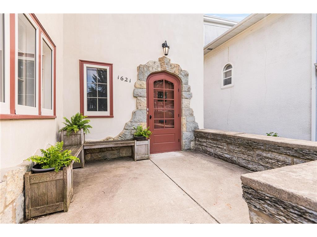 1621 W 25th Street Minneapolis MN 55405 6788649 image85