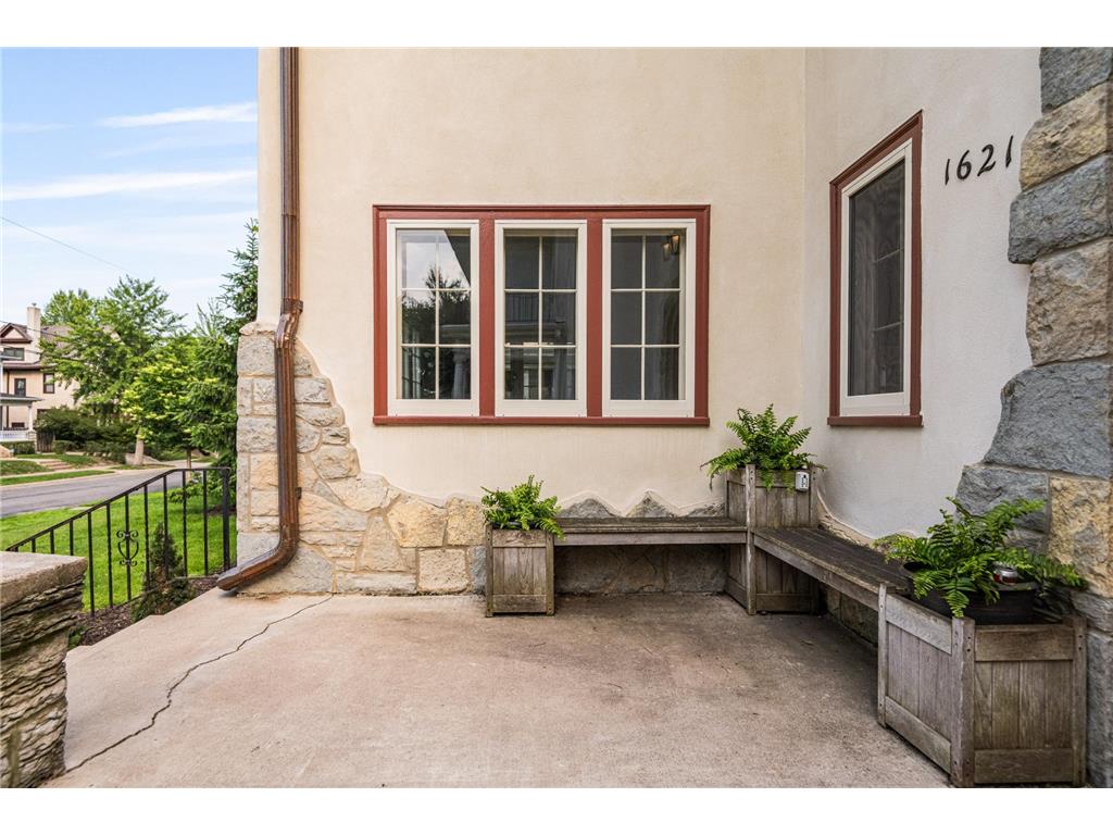 1621 W 25th Street Minneapolis MN 55405 6788649 image86