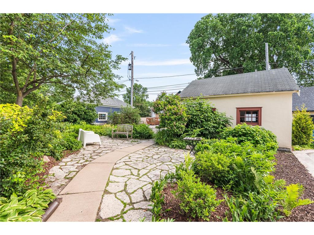 1621 W 25th Street Minneapolis MN 55405 6788649 image88