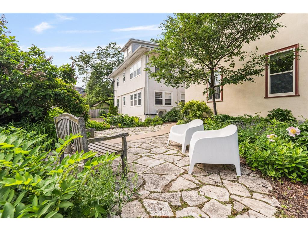 1621 W 25th Street Minneapolis MN 55405 6788649 image90