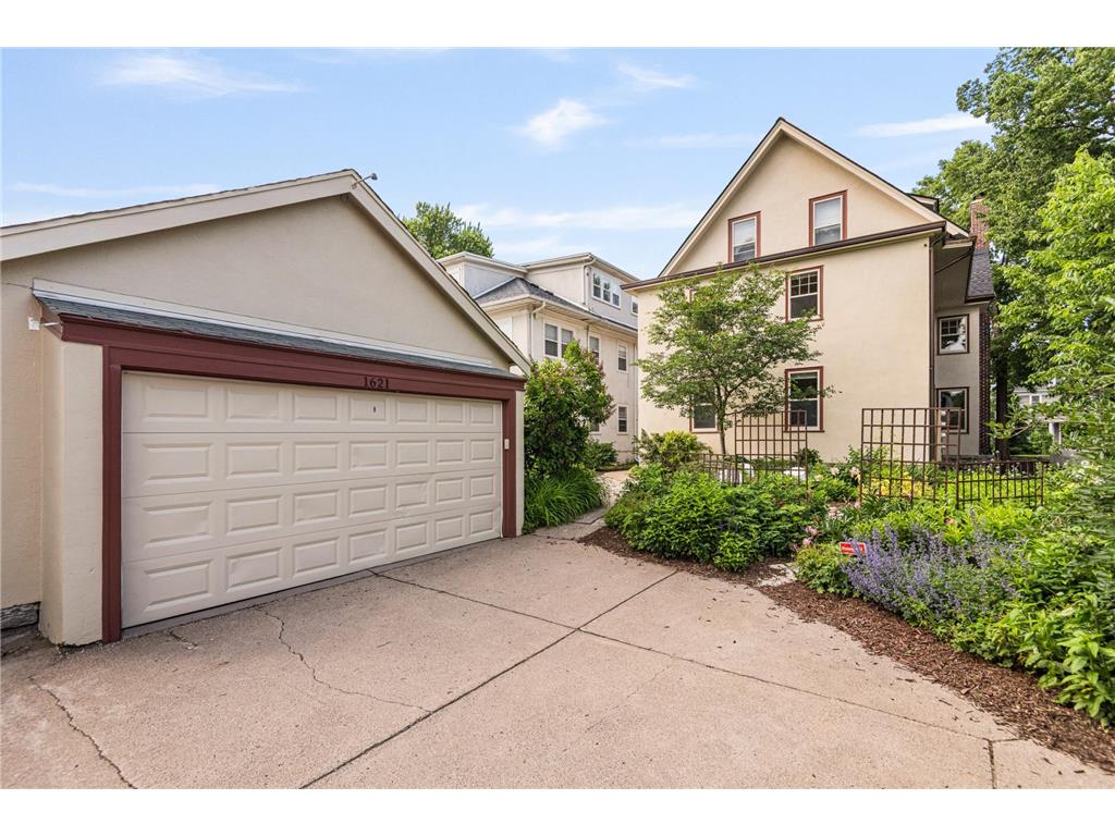 1621 W 25th Street Minneapolis MN 55405 6788649 image92