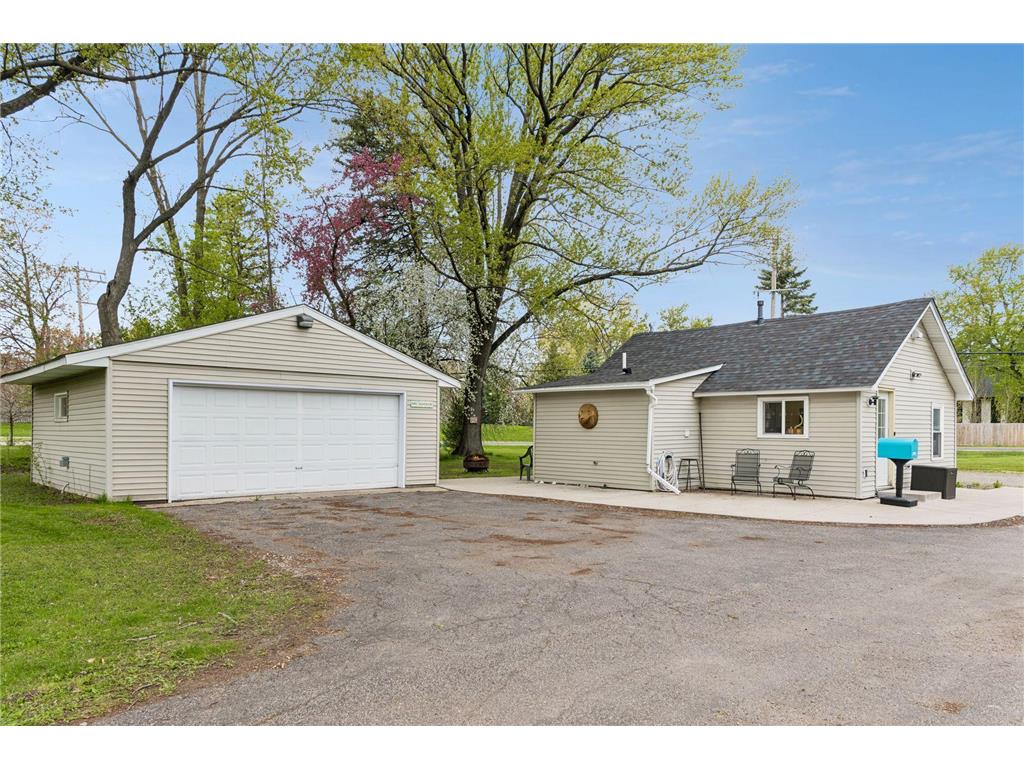 16217 Gleason Lake Road Minnetonka MN 55391 7073234 image2