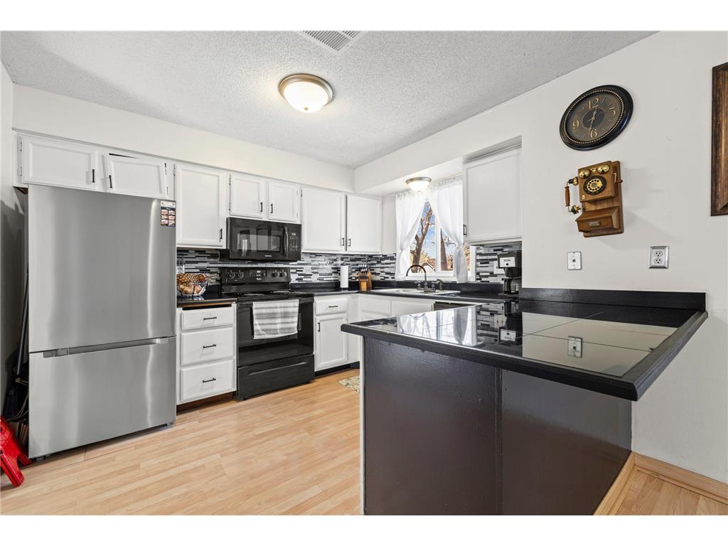 1623 106th Avenue NW Coon Rapids MN 55433 7043818 image11