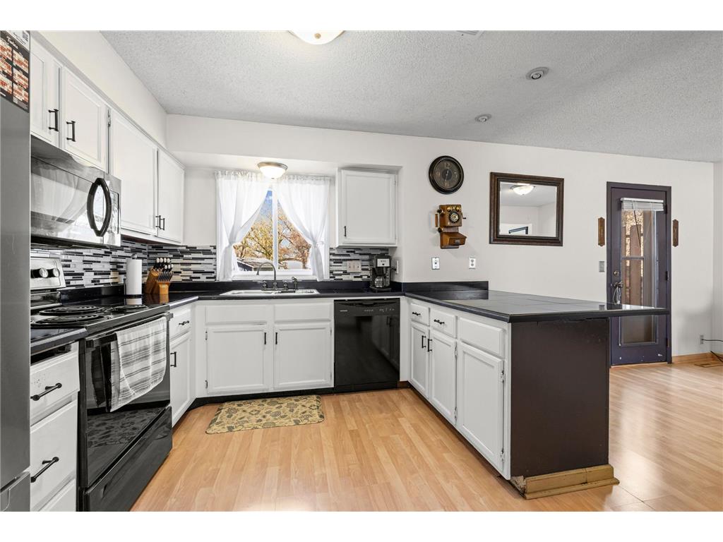 1623 106th Avenue NW Coon Rapids MN 55433 7043818 image12
