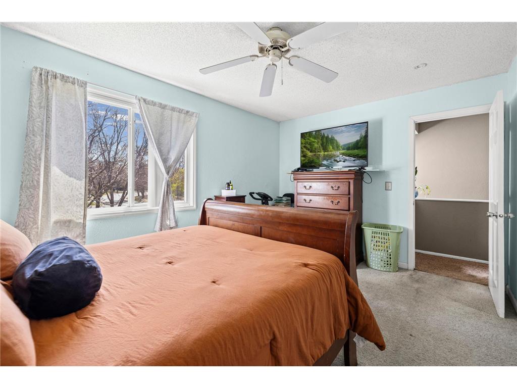 1623 106th Avenue NW Coon Rapids MN 55433 7043818 image15