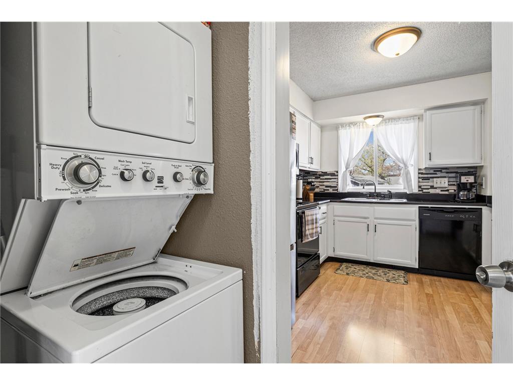 1623 106th Avenue NW Coon Rapids MN 55433 7043818 image22
