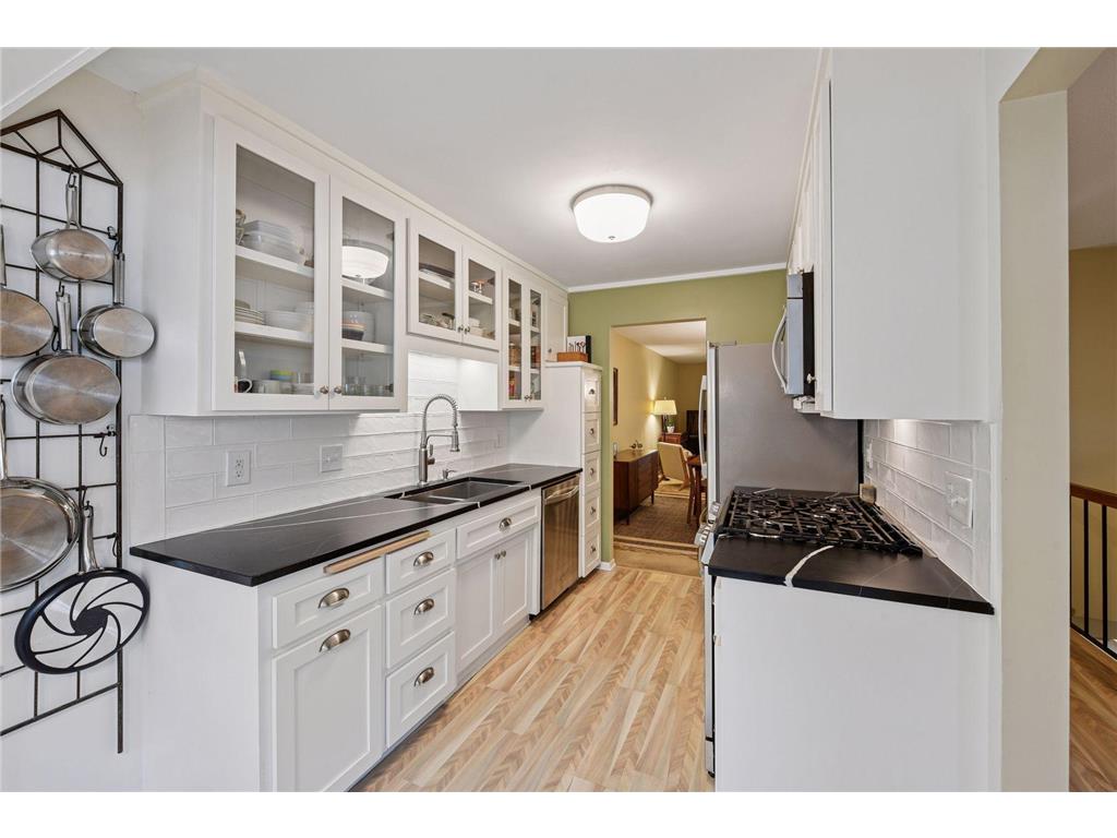 1623 Black Oaks Place N Plymouth MN 55447 6719501 image1