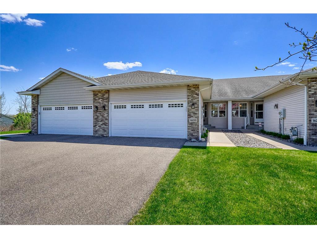 16233 70th Place N Maple Grove MN 55311 7068351 image2