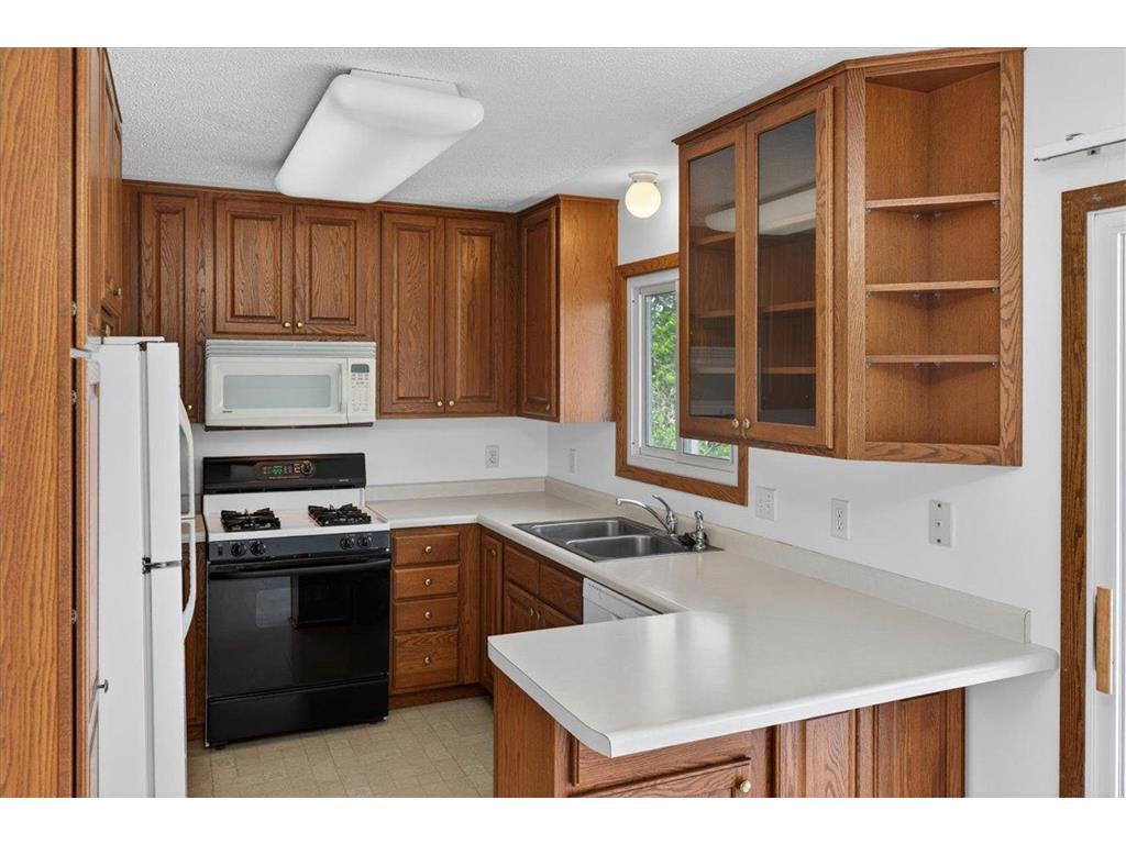 1624 84th Court N Brooklyn Park MN 55444 7041280 image11