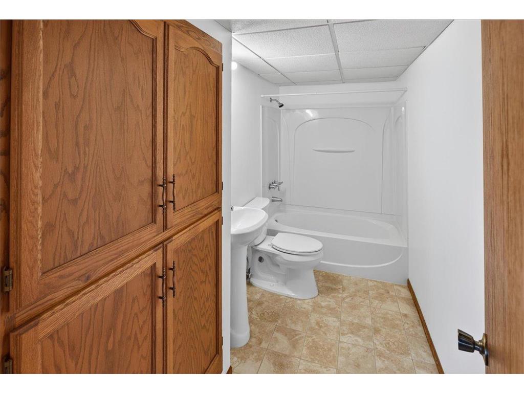 1624 84th Court N Brooklyn Park MN 55444 7041280 image15