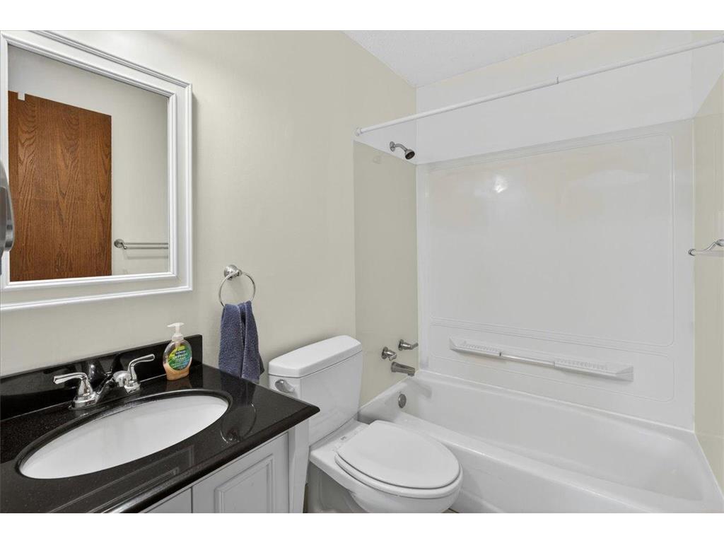 1624 84th Court N Brooklyn Park MN 55444 7041280 image28