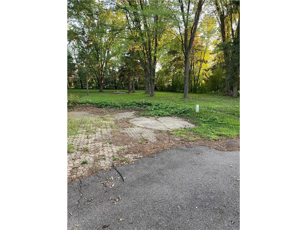 1624 County Road B W Roseville MN 55113 6682280 image2