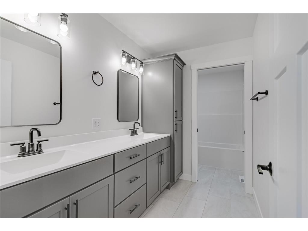 1624 Red Clover Street Holmen WI 54636 6802463 image34