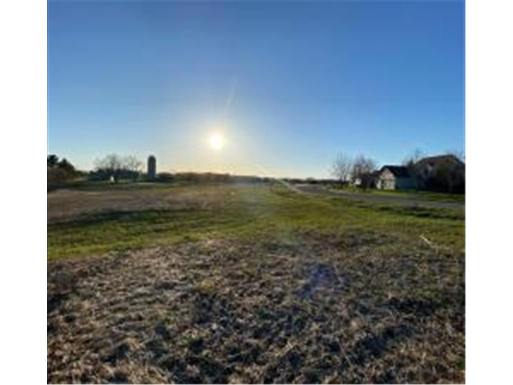1624 Squirrel Way New Richmond WI 54017 6411370 image1