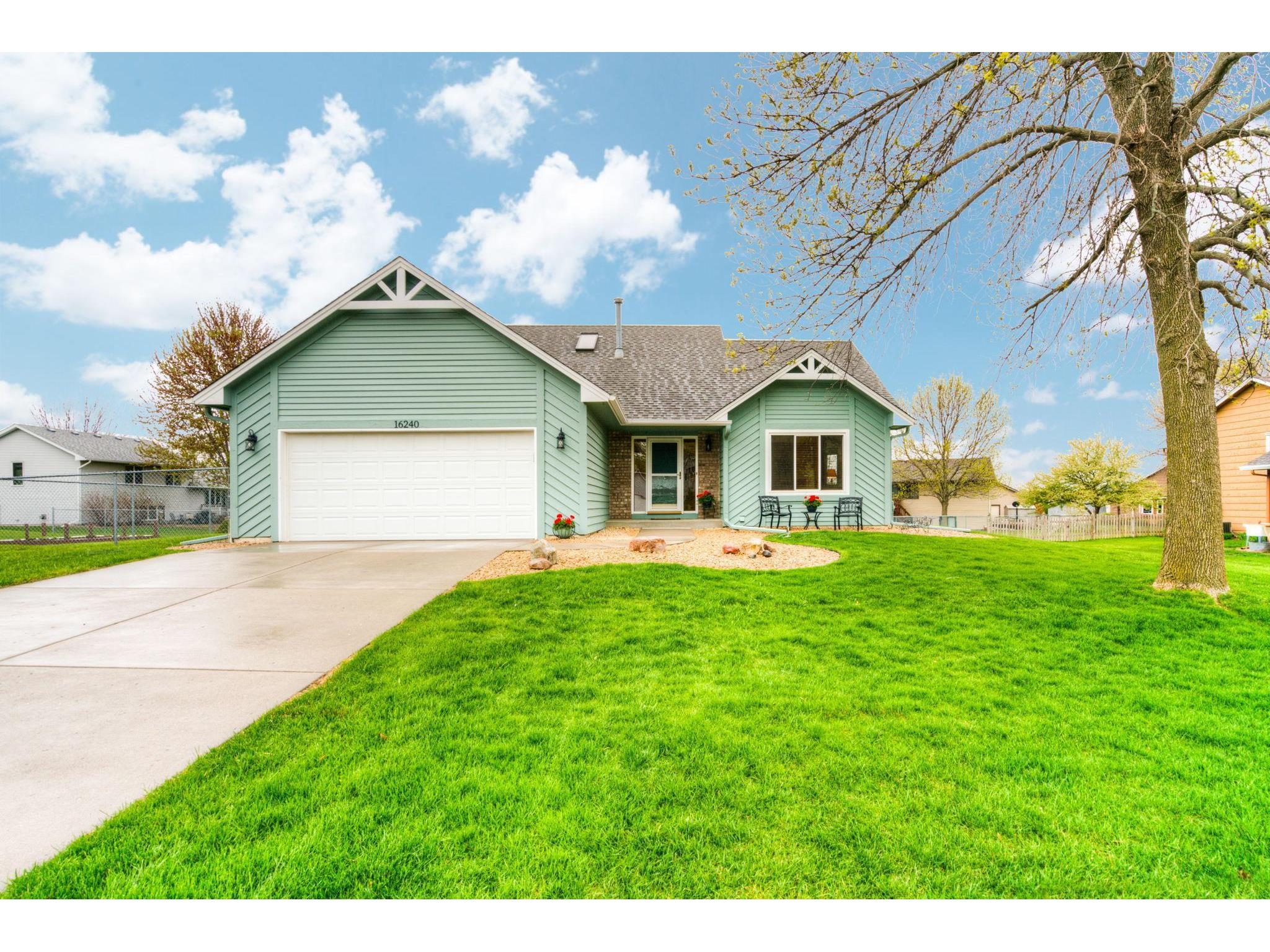 16240 Grove Trail, Lakeville, MN 55044 MLS 5749725 Edina Realty