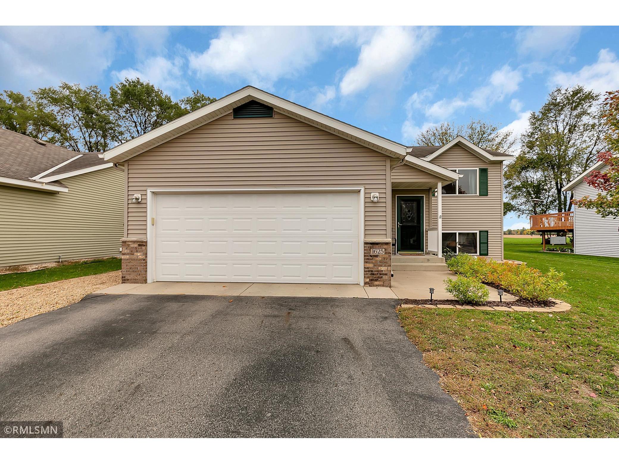 1625 Forest Glen Circle Saint Augusta MN 56301 6112952 image1