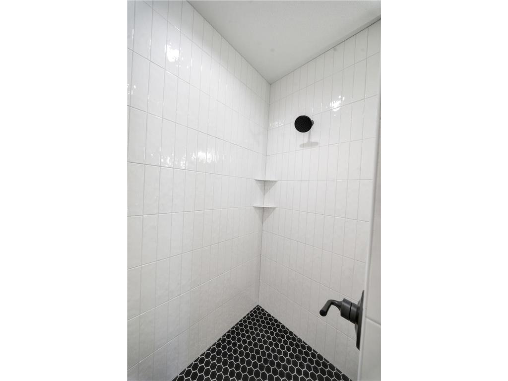 1625 Lake Avenue Luck WI 54853 - Big Butternut Lake 7096106 image31