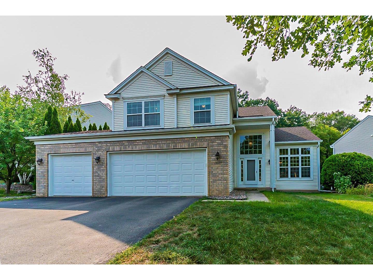 1625 Oakbrooke Drive, Eagan, MN, 55122 MLS 6074424 Edina Realty