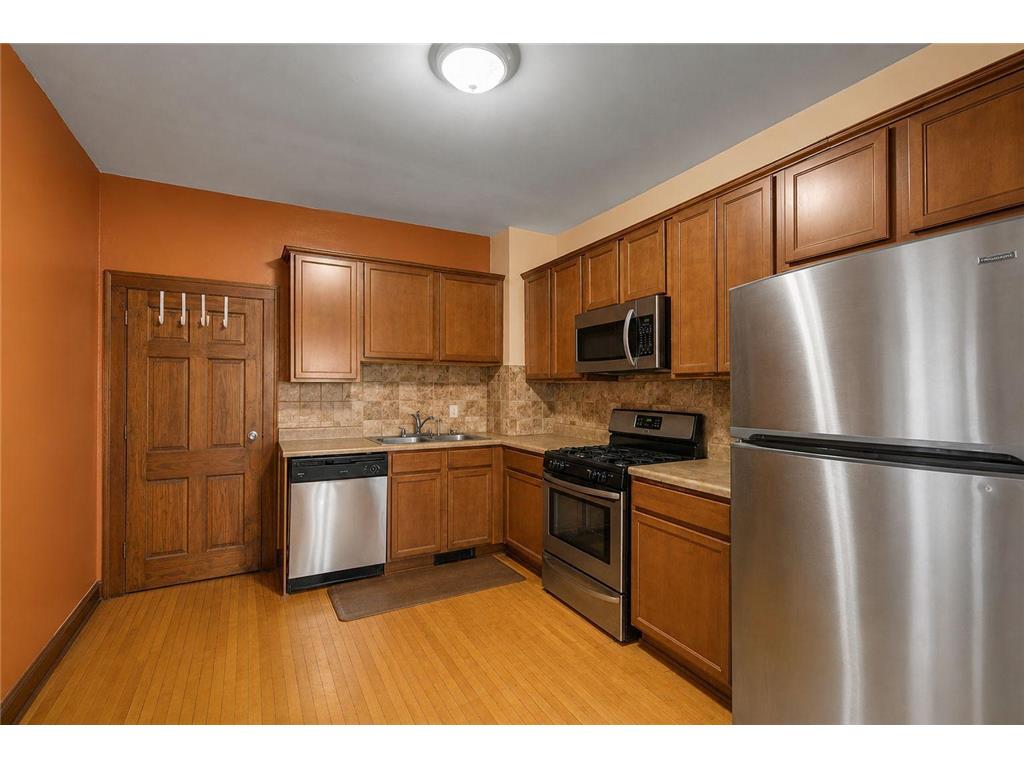 1625 Polk Street NE Minneapolis MN 55413 7113800 image10