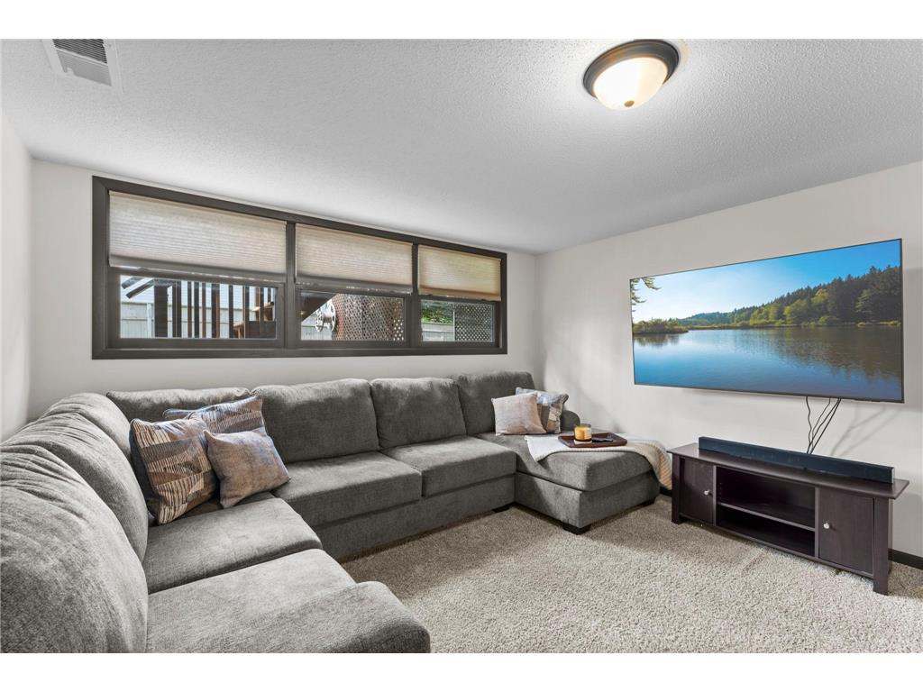 16255 Gannon Avenue W Lakeville MN 55068 7108977 image28