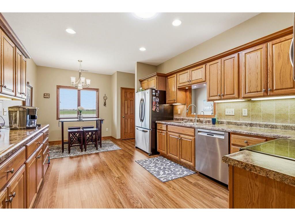 1626 Thunderbird Road Marshall MN 56258 7082607 image3