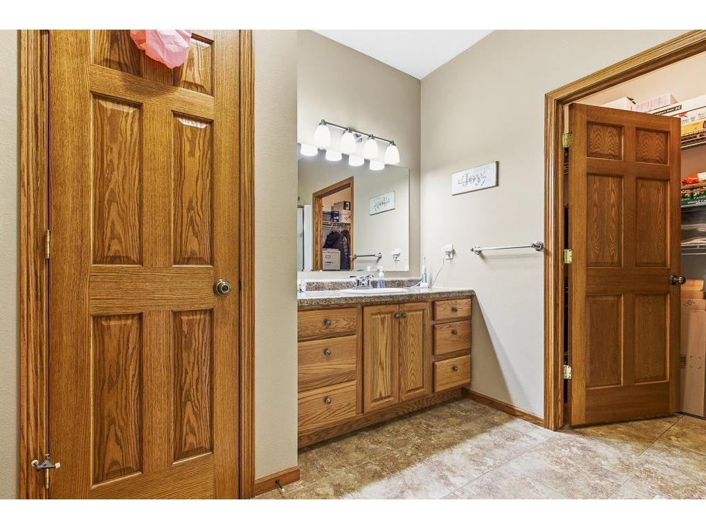 1626 Thunderbird Road Marshall MN 56258 7082607 image30