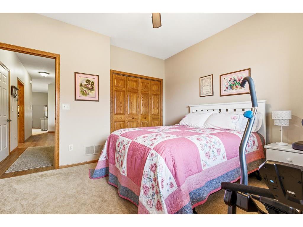 1626 Thunderbird Road Marshall MN 56258 7082607 image33