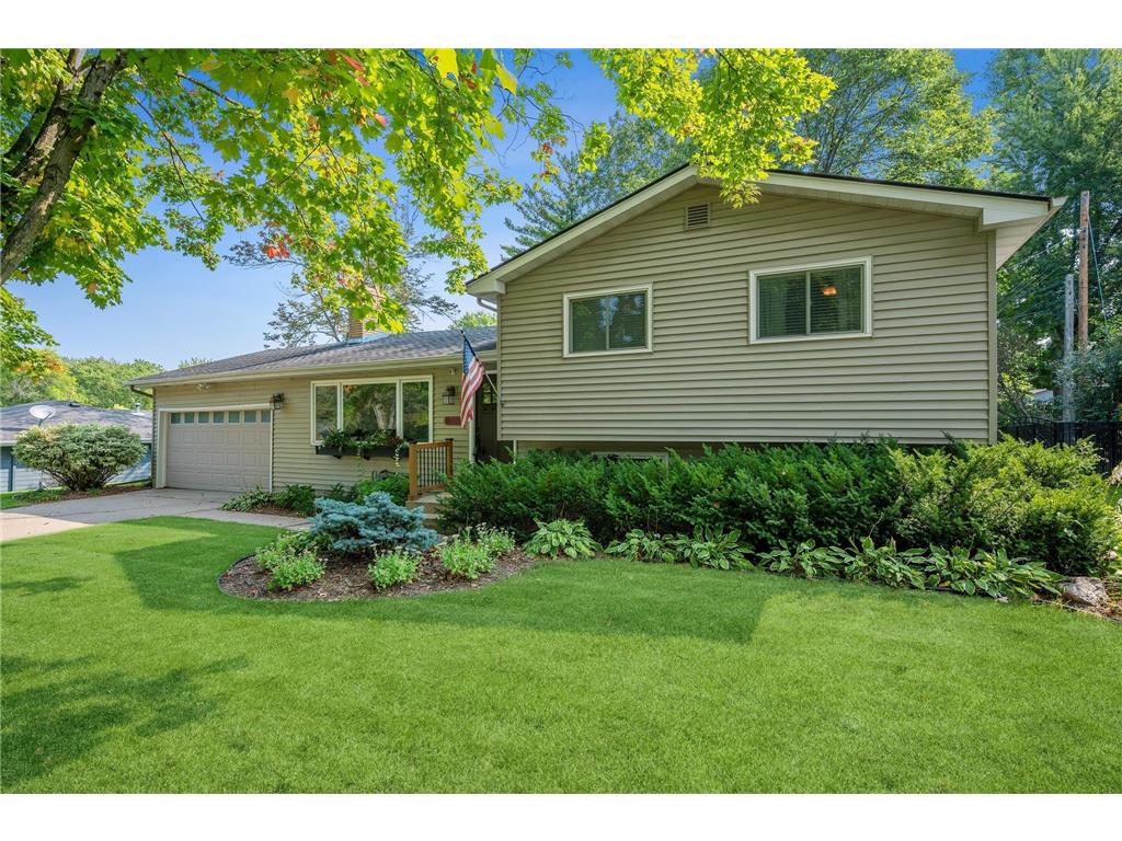 16261 Temple Drive S, MN, 55345 MLS 6261826 Edina Realty