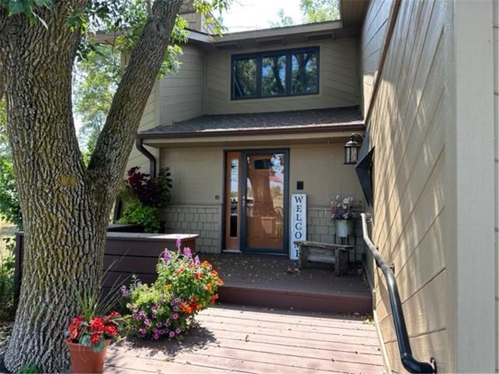 1627 17th Street, Windom, MN, 56101 MLS 6353698 Edina Realty