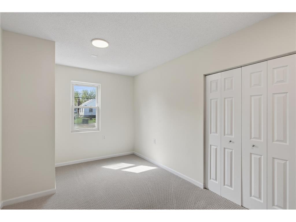 1627 Thomas Avenue N Minneapolis MN 55411 7061601 image13