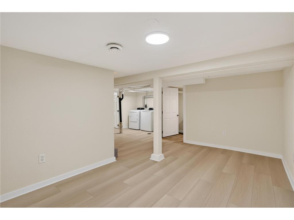 1627 Thomas Avenue N Minneapolis MN 55411 7061601 image22