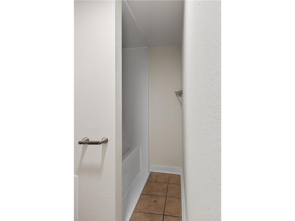 1627 Thomas Avenue N Minneapolis MN 55411 7061601 image25