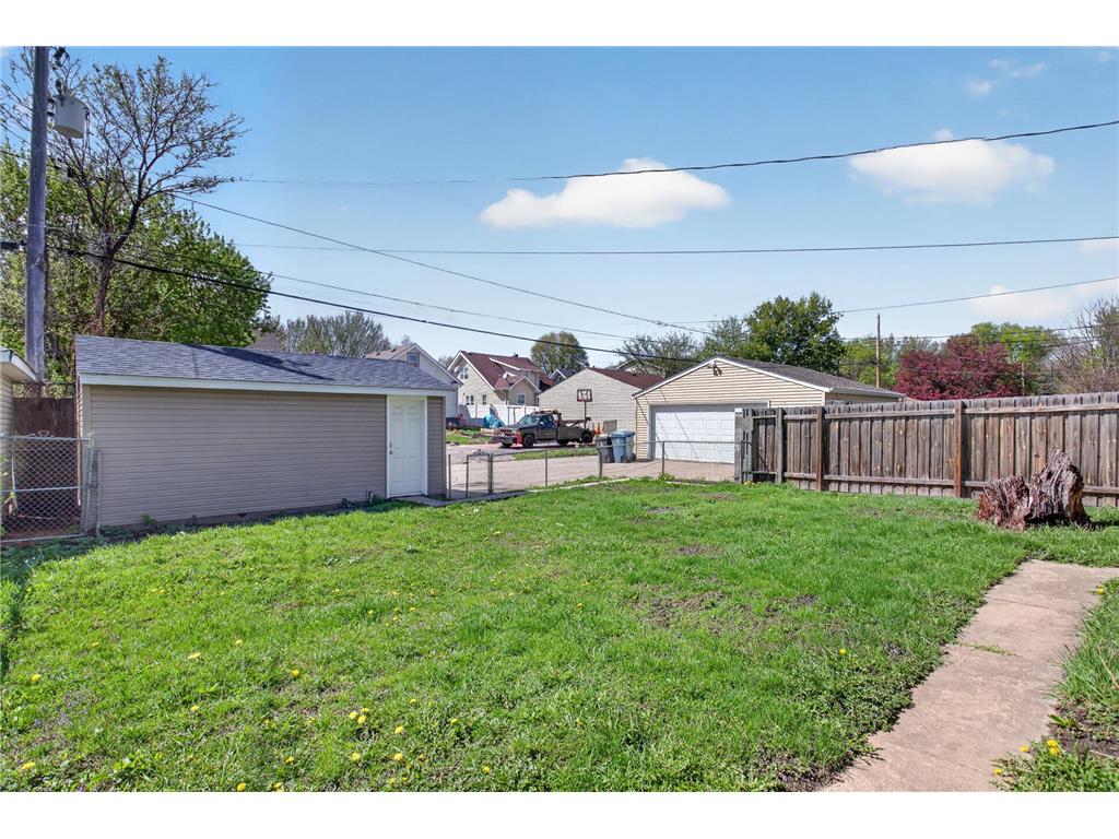 1627 Thomas Avenue N Minneapolis MN 55411 7061601 image30
