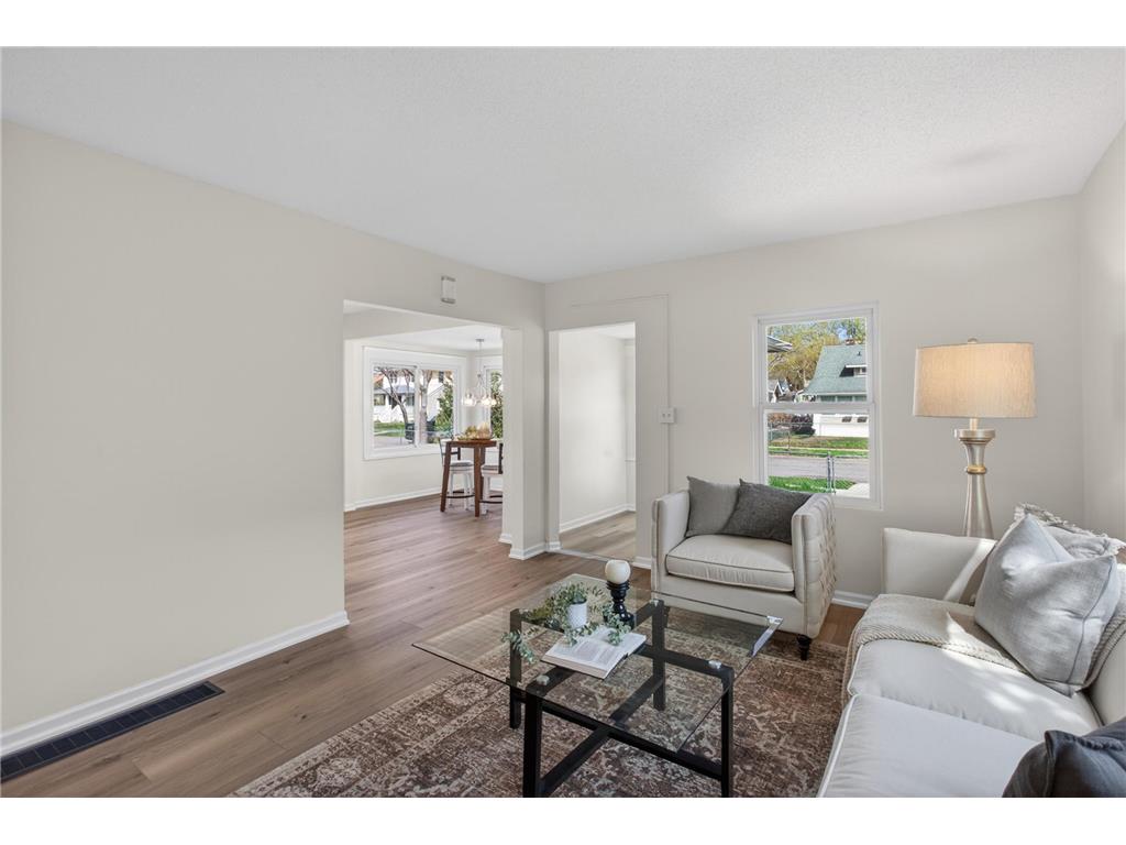 1627 Thomas Avenue N Minneapolis MN 55411 7061601 image8