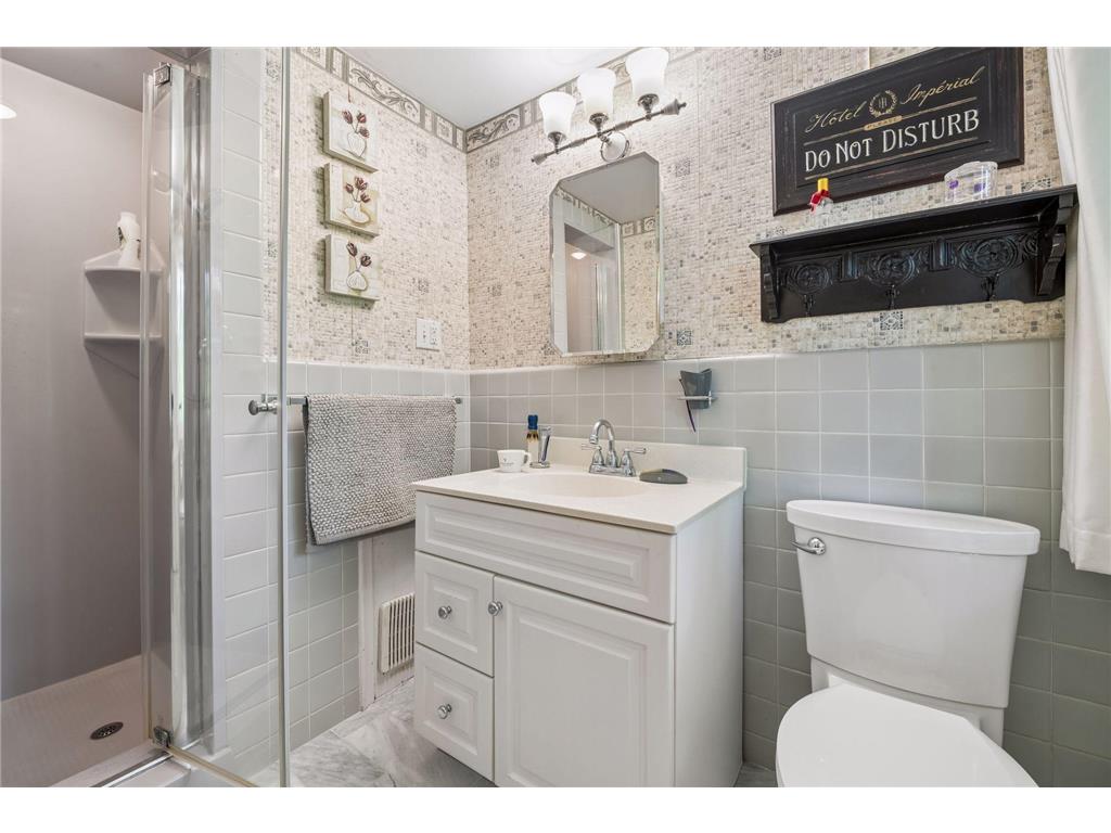 1628 Oakways Street Minnetonka MN 55391 7007550 image32