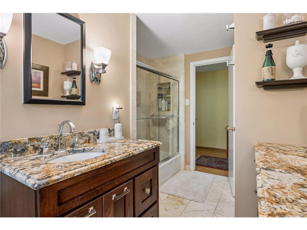 1628 Oakways Street Minnetonka MN 55391 7007550 image35