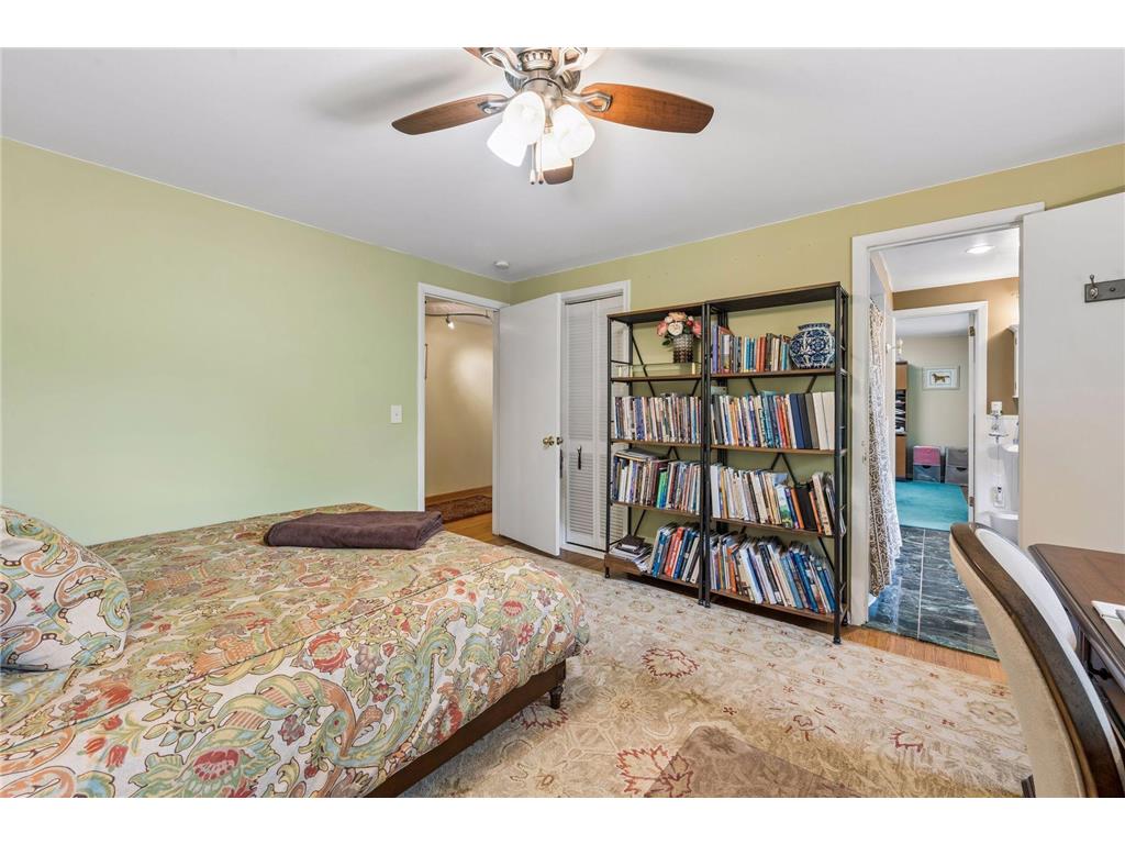 1628 Oakways Street Minnetonka MN 55391 7007550 image38