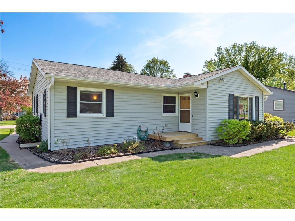 1628 Summer Street Hudson WI 54016 6716425 image1