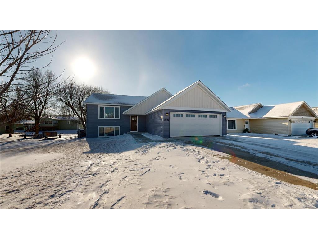 1629 18th Avenue NW Willmar MN 56201 6646159 image1