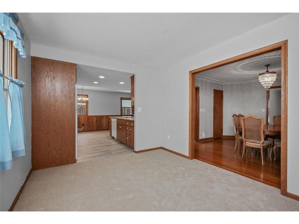 1629 Ridgewood Lane S Roseville MN 55113 6801956 image11