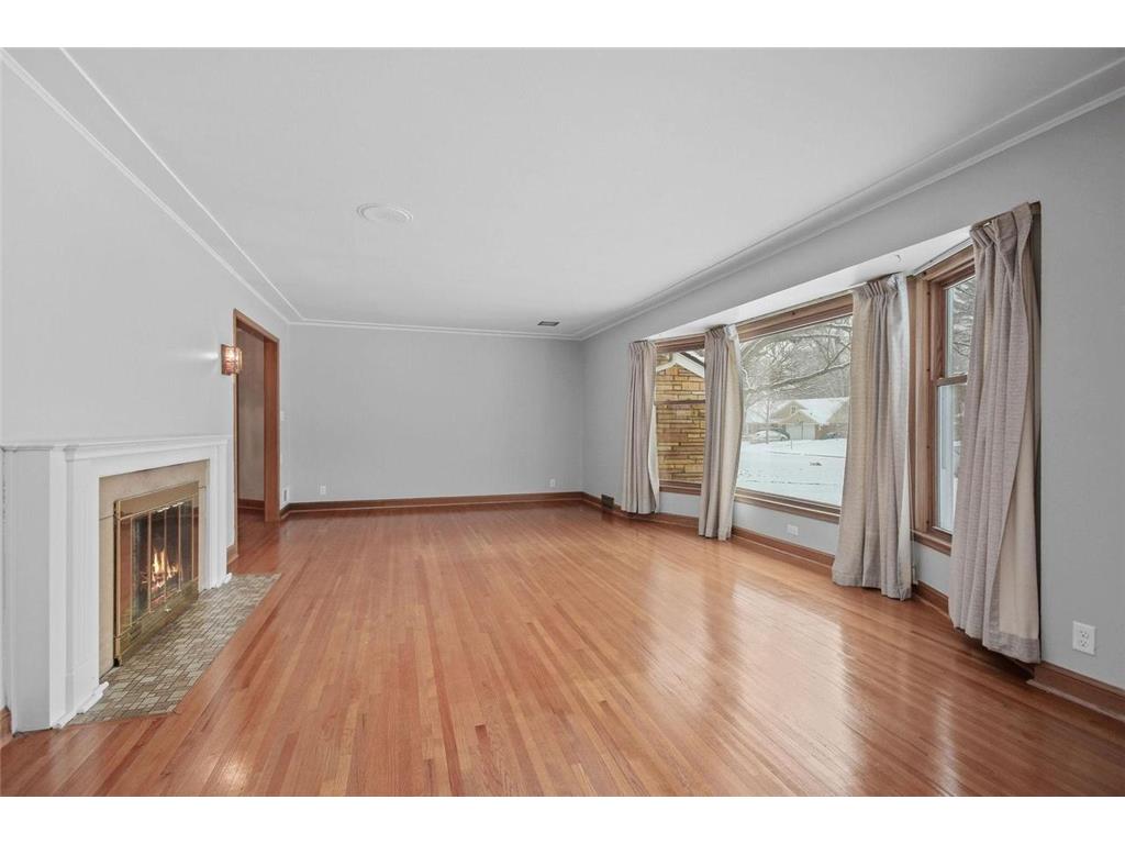 1629 Ridgewood Lane S Roseville MN 55113 6801956 image4