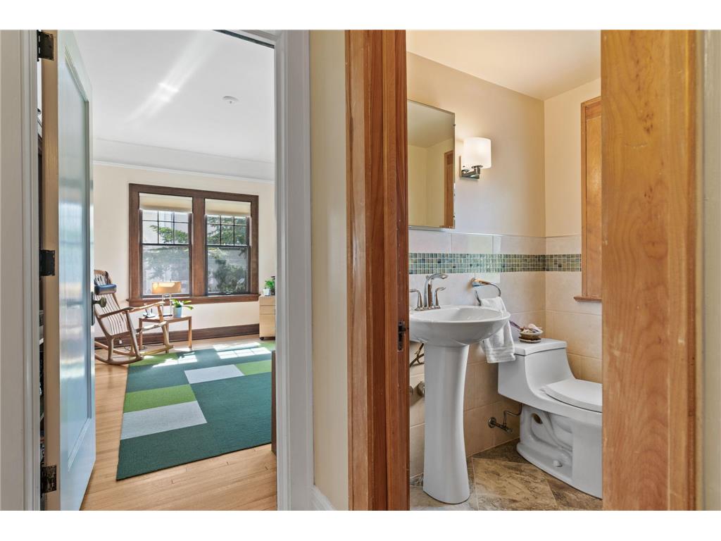 1629 W 25th Street Minneapolis MN 55405 7059156 image47
