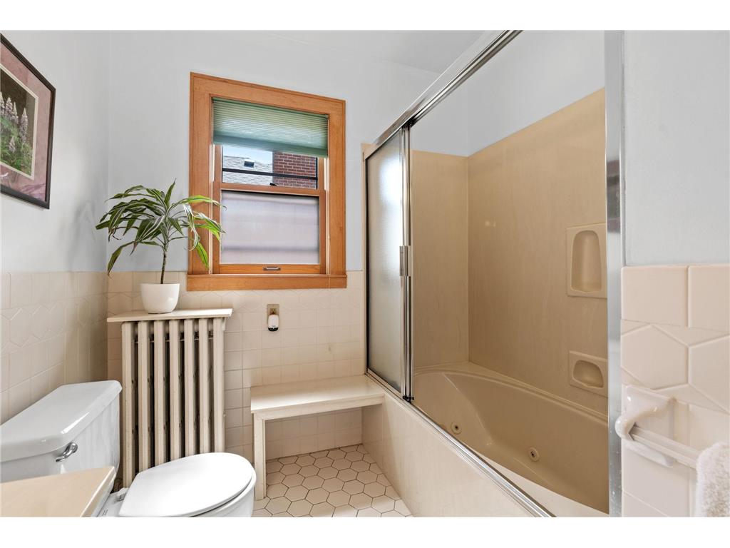 1629 W 25th Street Minneapolis MN 55405 7059156 image70