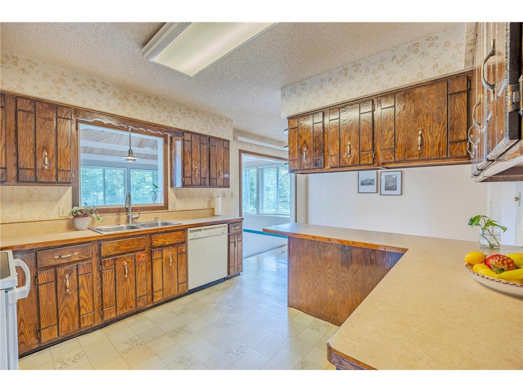 1630 Camelot Lane NE Fridley MN 55432 7087531 image19